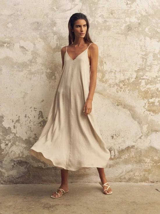NWT The Handloom LA Slip Maxi Dress in Cream Size S/M $190 In Stores - Picture 4 of 8